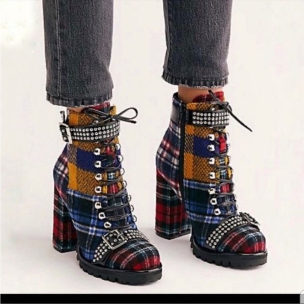 New Jeffrey Campbell studded Lilith Plaid Platform Ankle Boots 6